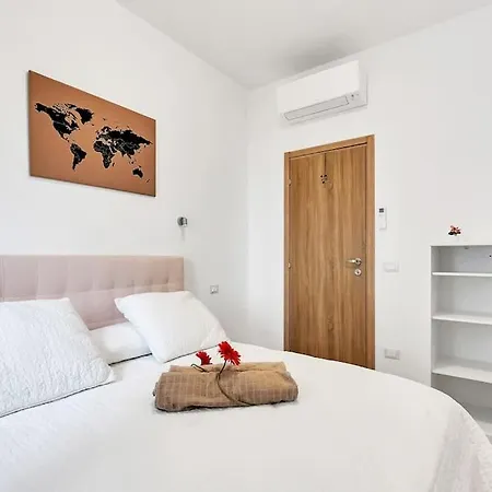Alessia's Flat- Borgo Palazzo Apartmán *