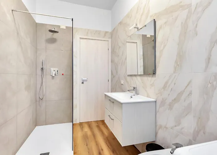 Alessia's Flat- Borgo Palazzo 아파트 *